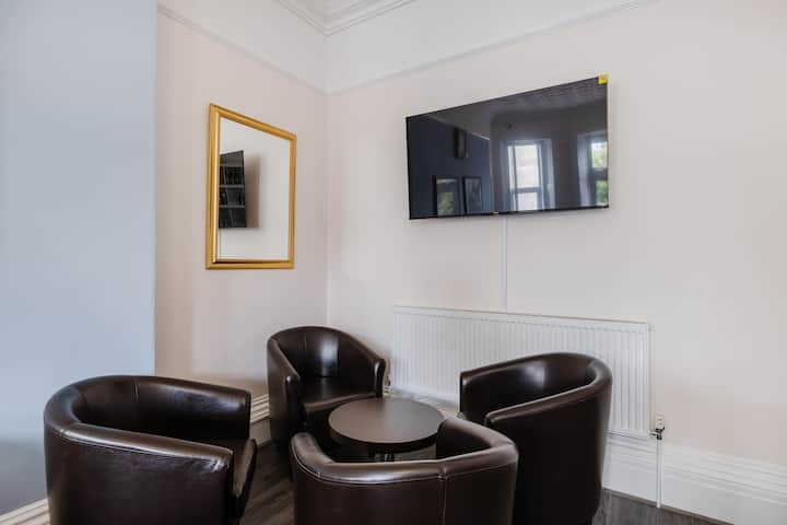 Windowless Single, City Centre 4* Boutique Hotel - Plymouth