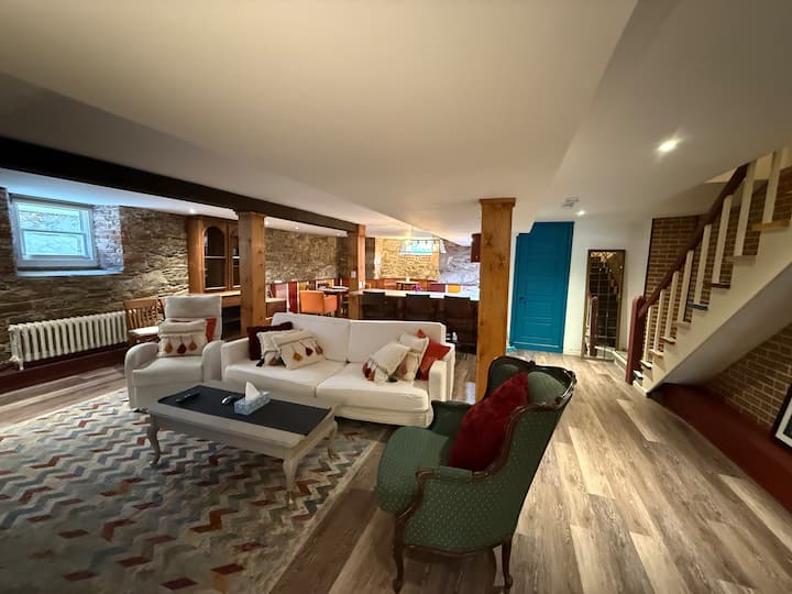 The Cellar Retreat - Halifax