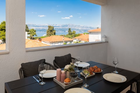 Beautiful apartment with a sea view