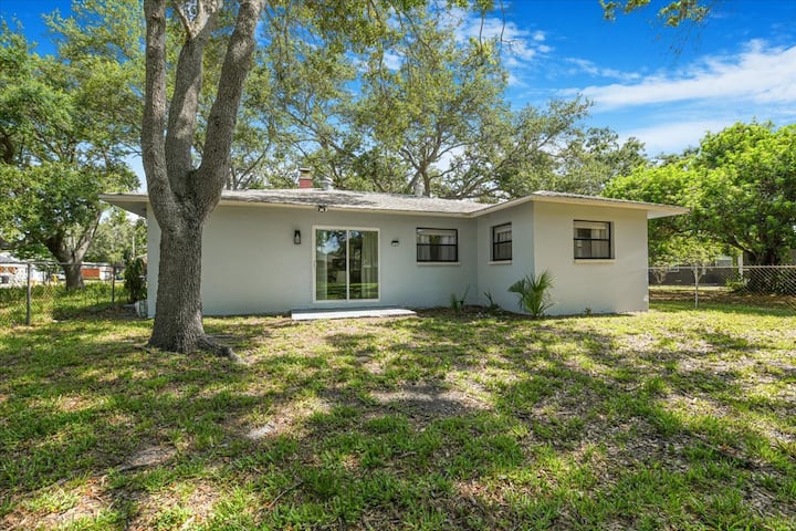 Cozy 3br Home Near Beach & Park - 클리어워터