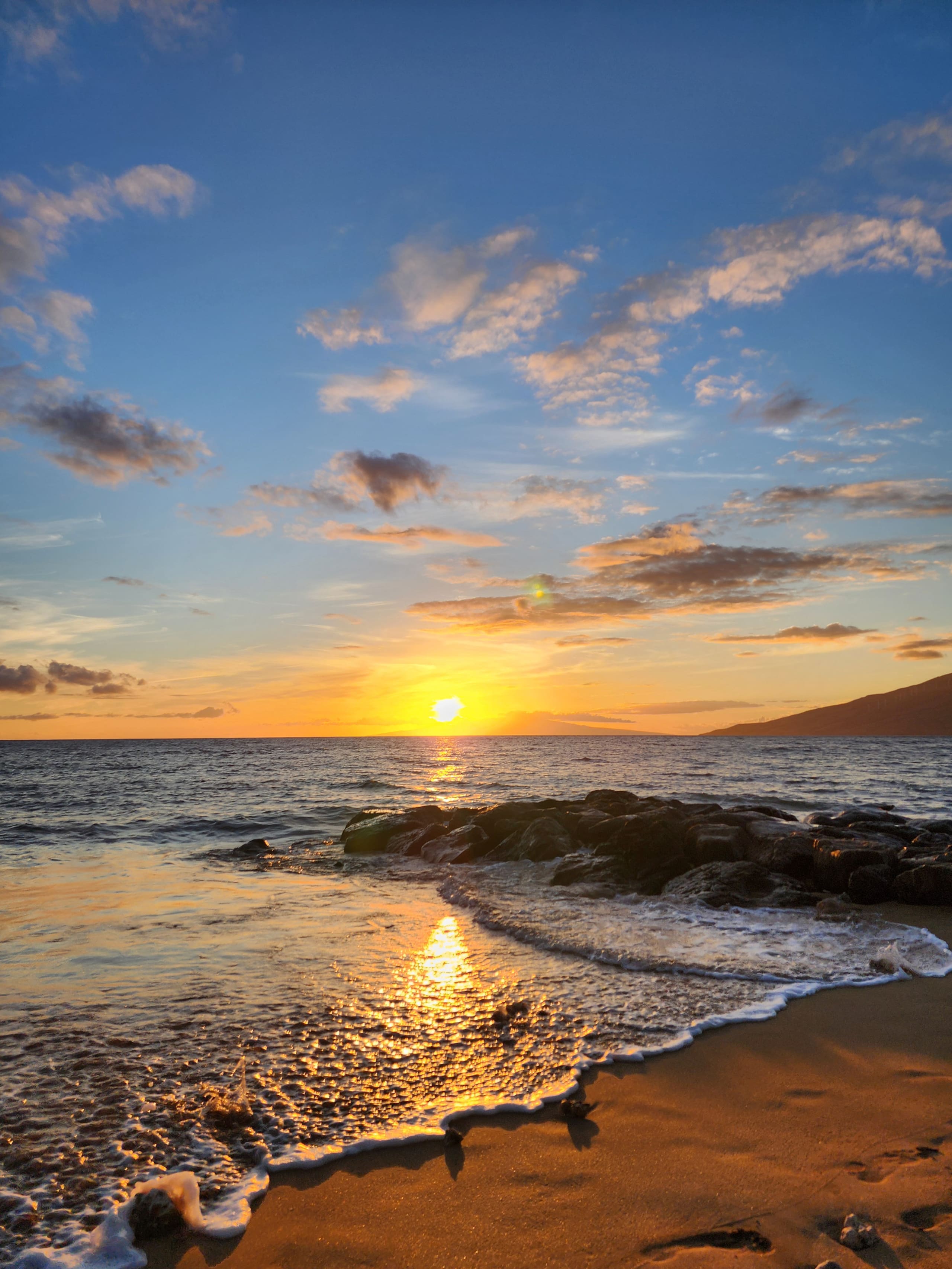 Let's Do Sunset On Maui! 1 Minute Walk to Beach - Image 29