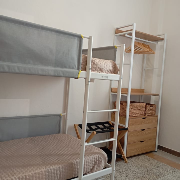 Dhomë gjumi 2