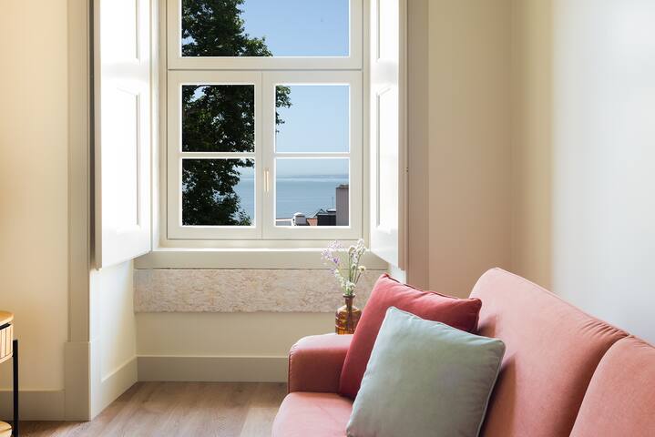 Casa Sé – 2-Bedrooms River View Apartment gallery image 5