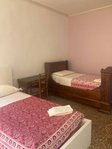 Light and big flat in Venice gallery image 3