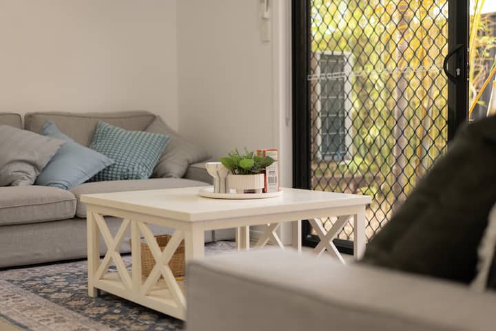 Hampton Haus - Cute Family Retreat With Pool - Jacobs Well