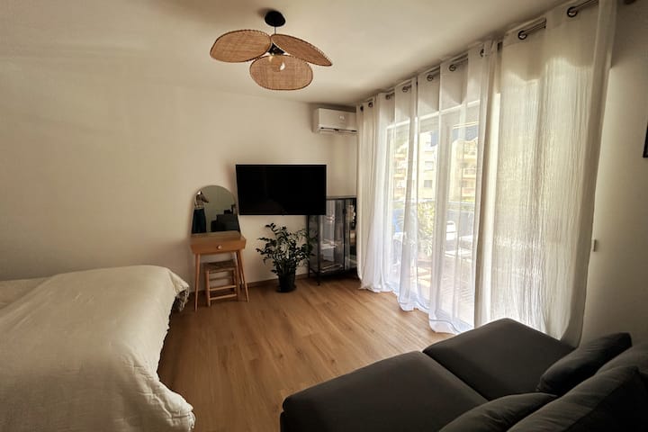30m2  + Terrasse Sud Parking - Cagnes-sur-Mer