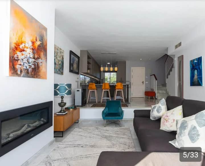 3-min Walk To Beach • Pool • Estepona • 3br - Estepona
