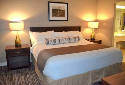 Discount Luxury Horseshoe Resort near Vetta Spa YO
