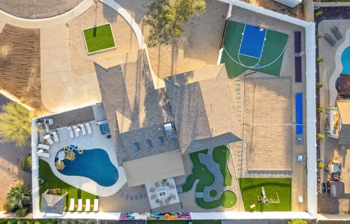 Wow Scottsdale Resort! Bowling, Basketball, Pool - Phoenix, AZ