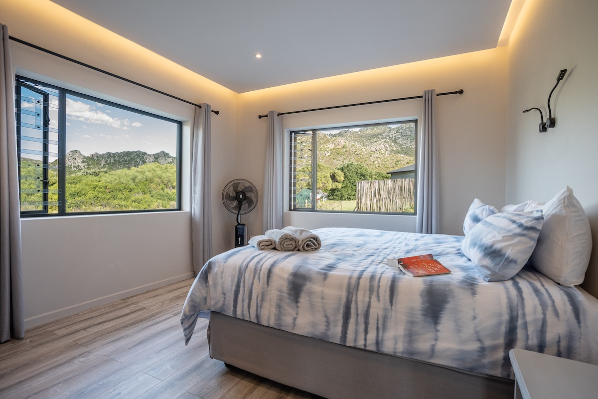 Beneden kingsize of 2 eenpersoonskamers