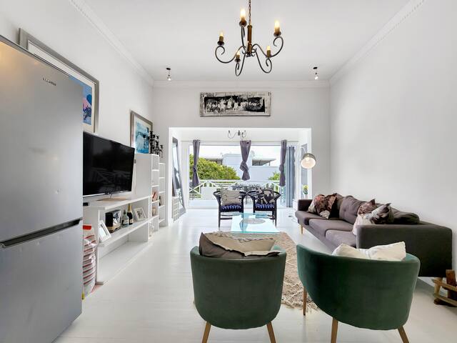 Camps Bay Delight gallery image 3