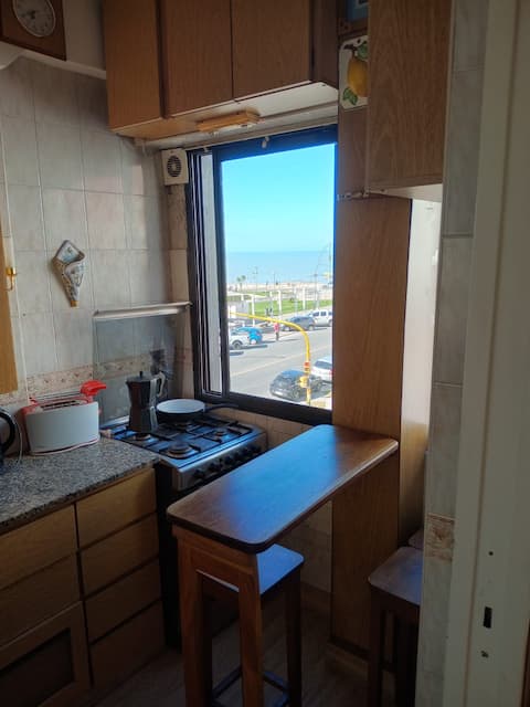 Propiedad de Airbnb exitosa: Esperanza2. Oceanfront apartment in La Perla (MdP) en La Perla