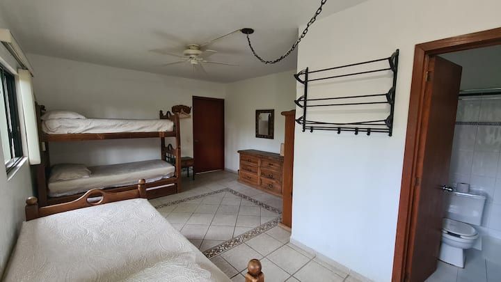 3ra Habitación 6 camas individuales