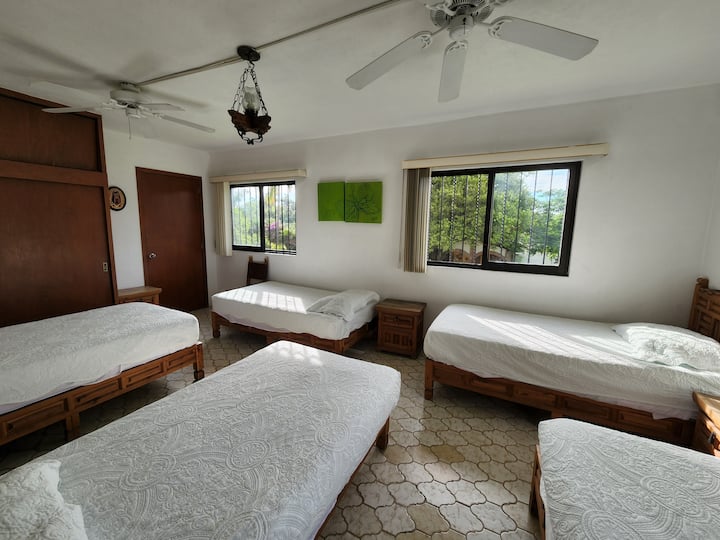 5ta Habitación 5 camas individuales