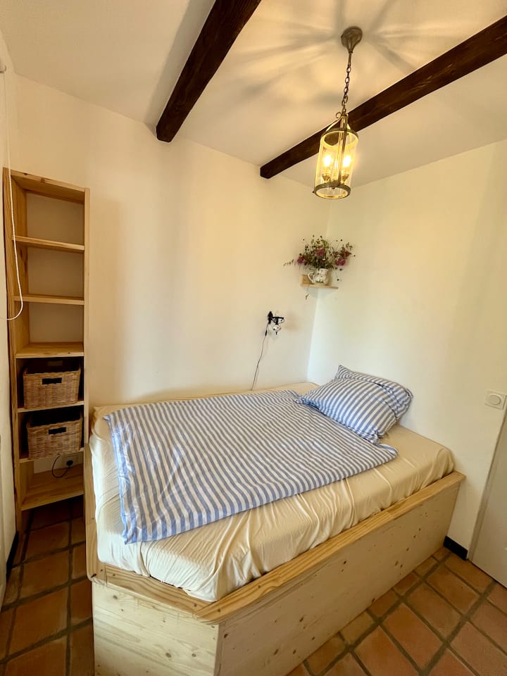 غرفة النوم 2