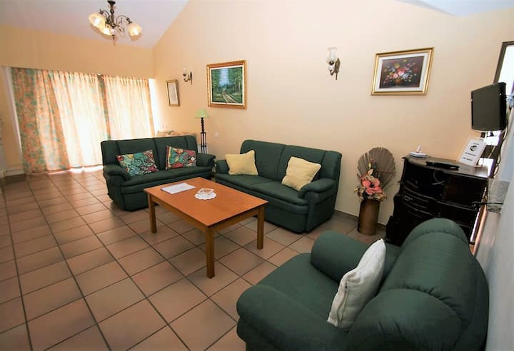 Villa Emilie, Strip Location, - Albufeira
