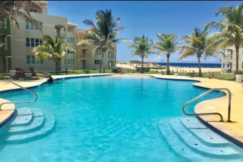 AquaVista Newly Remodeled Beachfront 3BD 2BA