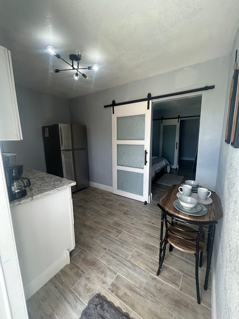 Successful Airbnb property: The Country's Comfort (heart of Tampa) in Egypt Lake Leto