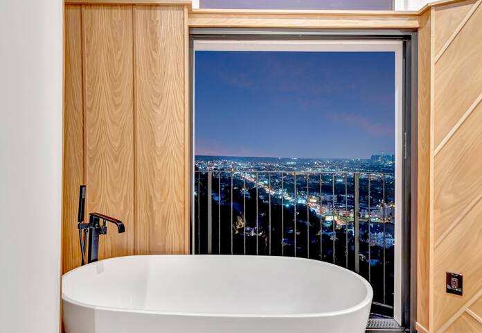 Modern Villa sunset Plaza gallery image 2