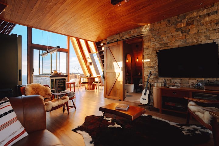 Dusk Cabin - Exclusive A Frame Cabin - Brazil