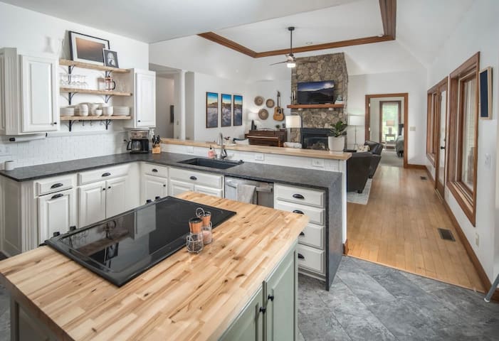 Meandering Roots managed Airbnb listing 1