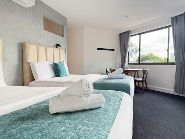 Tiki Hotel Surfers Paradise managed Airbnb listing 3