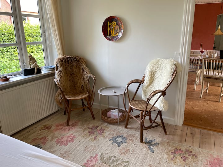 ٠٠/١٠- 
سرير 90 سم