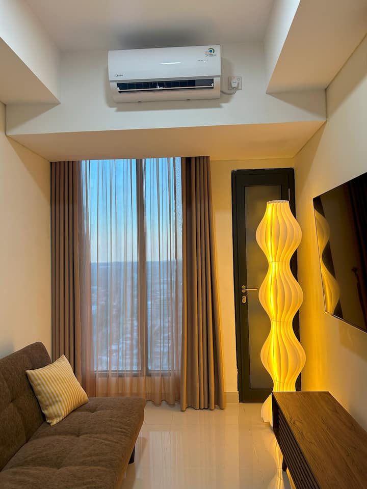53rd Floor, 2 Br, Netflix | Apt With View By Sky - Batam