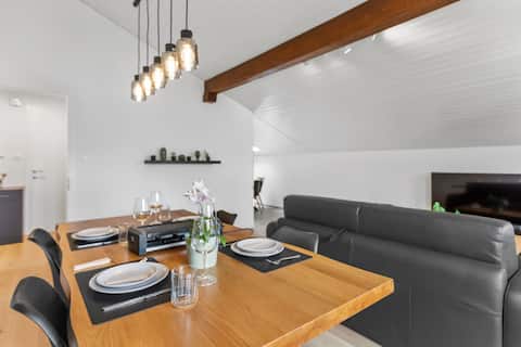 Renovated penthouse with Jacuzzi – 6 people in Savièse