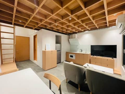 Free Airport Transfer/Tranquil 2BR in City Center