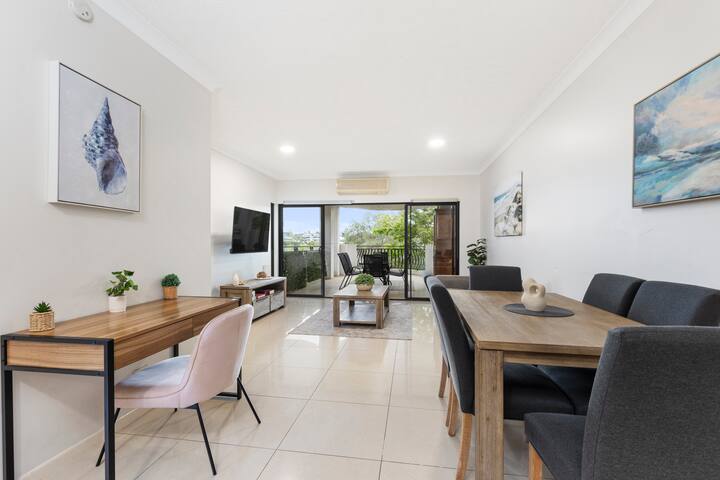 Parkside Southbank 2bed Villa gallery image 2