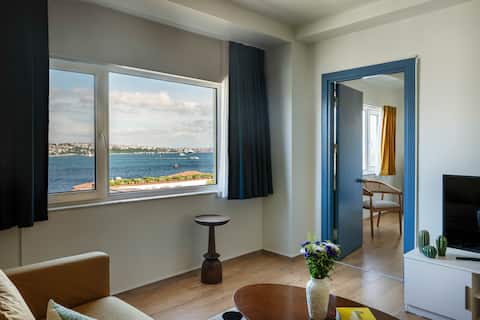 Story of Bhosphorus, Modern 2BR Entire Flat