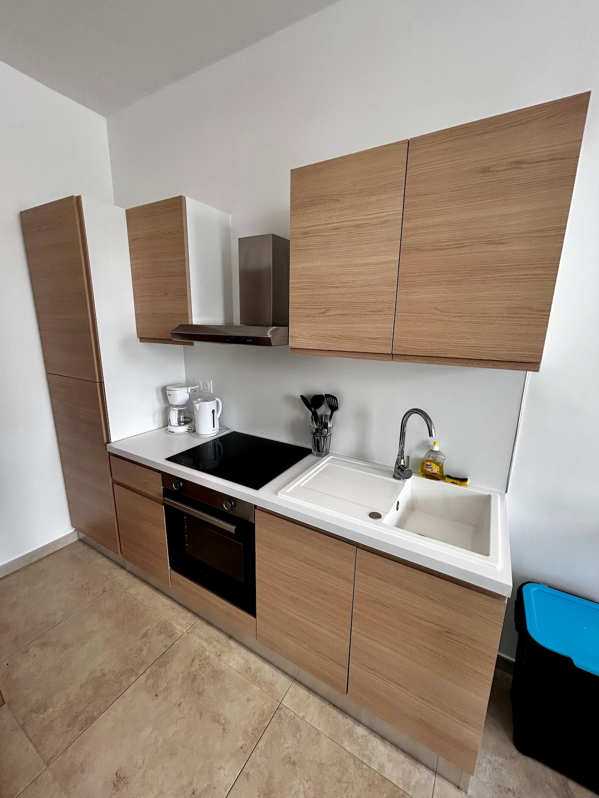 Popular Airbnb listing: Large Studio on the Old Port in Marseille 2e Arrondissement