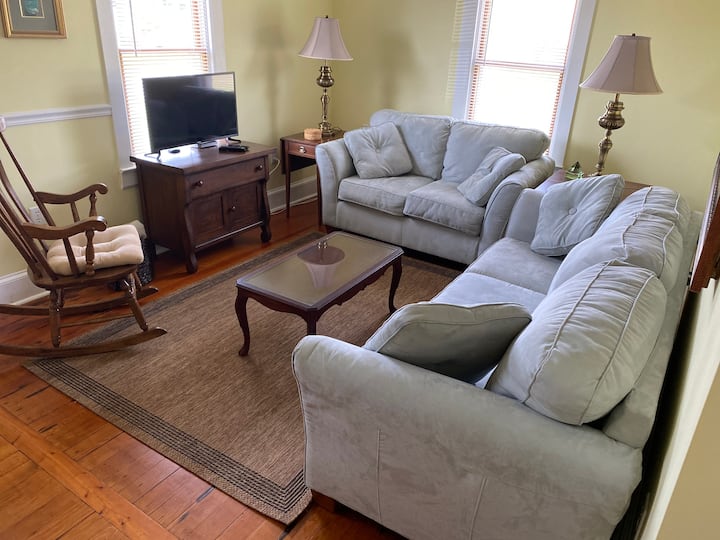 Cozy Home near Waterfront in Crisfield, MD Houses for Rent in