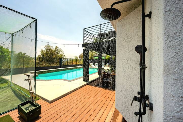 NEW LuxuriousStay•Pool•Golf•Gameroom•EVCharging gallery image 3