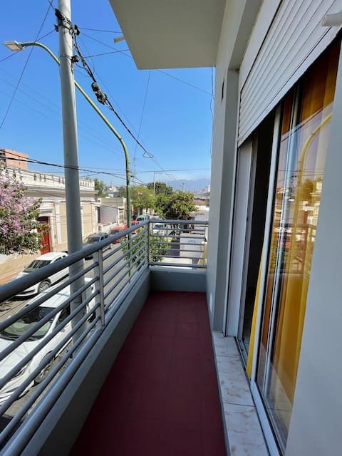 Ideal apartment for 4 people Downtown with private garage