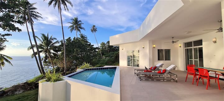 ArtVilla Seaview Suite with Pool & Starlink WiFi