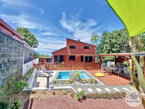Villa Exotica with private pool in L’Entre-Deux