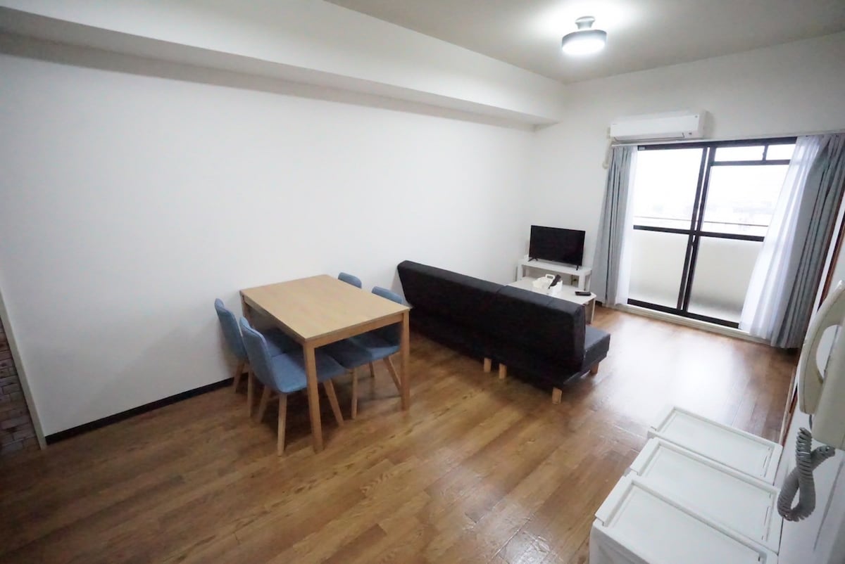 rooms_様 KIX Direct/2 mins to Zoo Station/3 rooms for up to 12 people