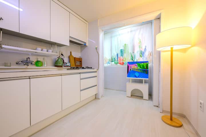 Jamie's Cozy Gangnam Home: 30% Open Sale! - Seoul