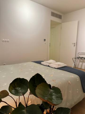 (A1) Apartment w/ balcony for 8 gallery image 2