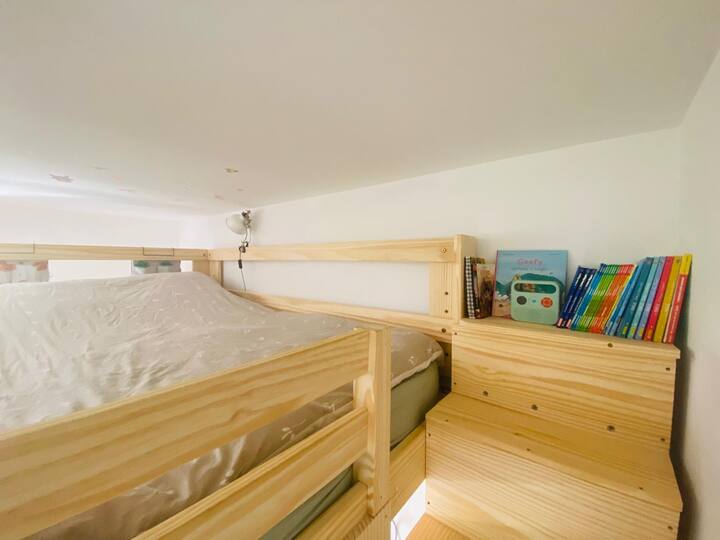 Chumba cha kulala cha 2 juu, vyoo vilivyo karibu na bafu