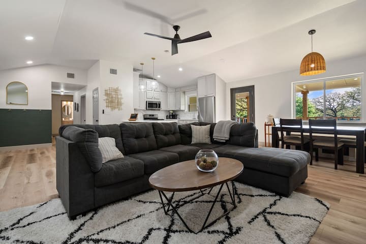 5br Retreat On 1.5 Acre | Denton | Sleeps 10 - Denton, TX