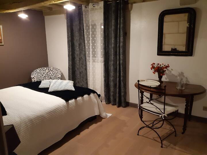 غرفة النوم 1