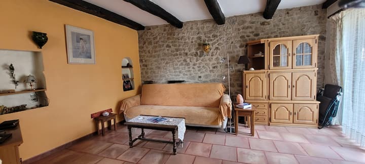 Bien-être Et Maison De Village Au Cœur D'aurel - Aurel