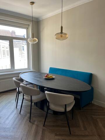 Spacious Apartment in Amsterdam gallery image 3