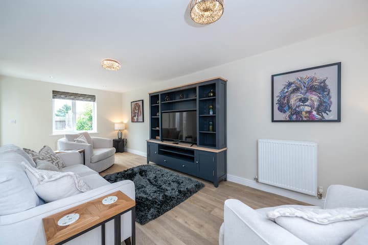 Central 4 Bed Luxury Townhouse In Stamford - Stamford