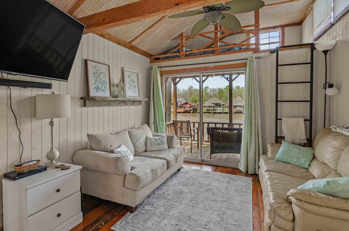 Dock Holiday - Waterfront / Nature / Hot Tub - Louisiana