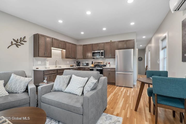 Modern 2br W/ Parking - 鹿特丹