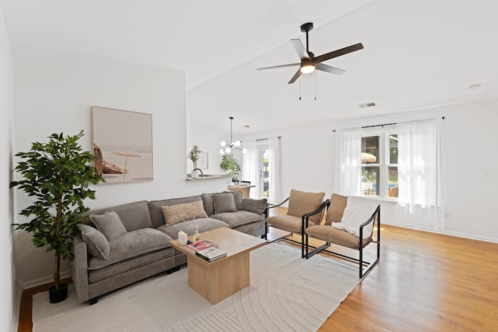 Cozy And Luxurious Home With Pool | 3br 2bt - Discovery Island, Simpsonville